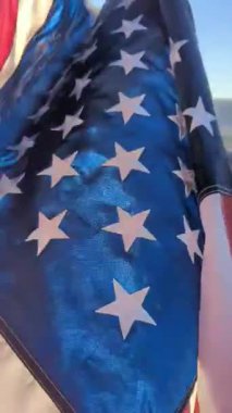 Rüzgarda Amerikan Bayrağı Dalgalanması 4K Ultra HD