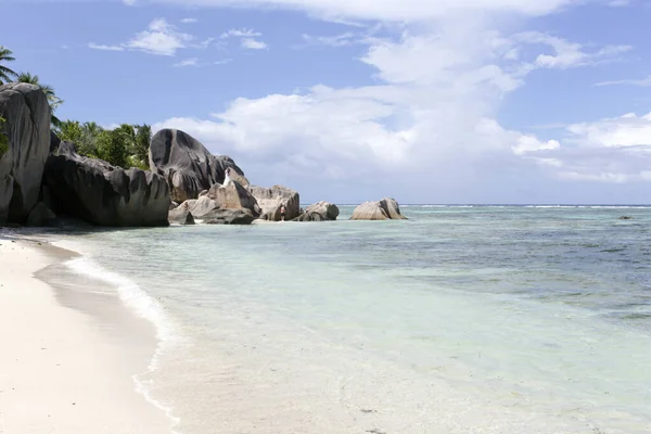 Digue Seychelles 2019 해변에서 관광객 보이지 — 스톡 사진