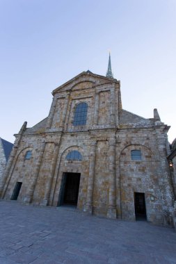 Mont Saint Michel, Fransa - 16 Ağustos 2016: Mont Saint Michel hacca gidiş yeri