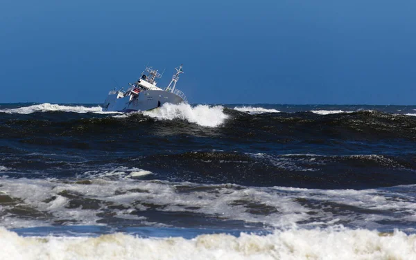 Берег Скелетов Намибия Августа 2018 Года Кораблекрушение Зарегистрированного Японии Рыболовного — стоковое фото