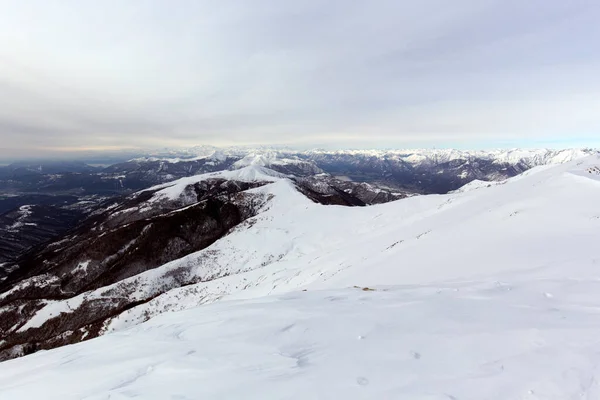 Zimowy Krajobraz Śniegiem Cavargna Włochy — Zdjęcie stockowe