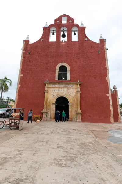 Temozn México Dezembro 2022 Vista Igreja Colonial Vermelha Yucatan — Fotografia de Stock
