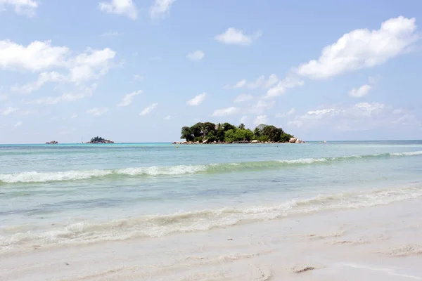 Digue Seychelles Abril 2019 Vista Playa Con Barcos Digue —  Fotos de Stock