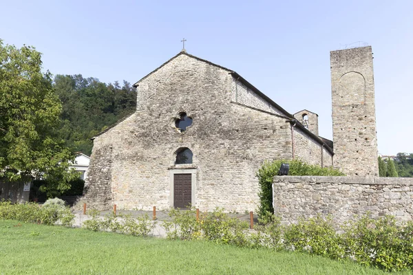 Lunigiana Італія Серпня 2020 Вид Церкву Через Франкгену Знаменитий Шлях — стокове фото