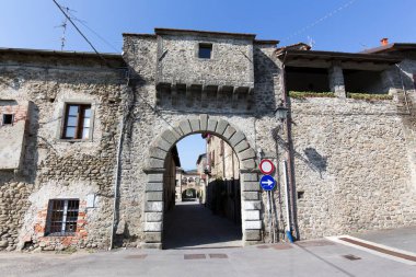 Filetto, İtalya - 14 Ağustos 2020: Lunigiana 'daki antik Filetto kentinin manzarası