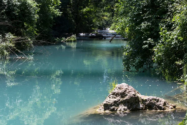 Sentierelsa, İtalya 'daki renkli su manzarası