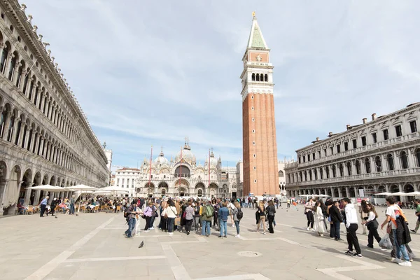 Venedig Italien April 2023 Blick Auf Gebäude Und Touristen Venedig — Stockfoto
