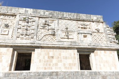 Uxmal, Meksika - 28 Aralık 2022: Antik Mayalı yerleşim yeri 