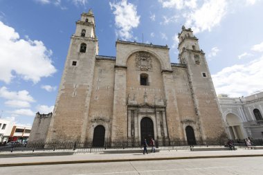 Merida, Meksika - 27 Aralık 2022: Merida 'daki Katedral manzarası