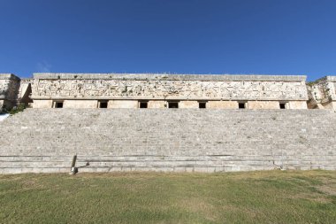 Uxmal, Meksika - 28 Aralık 2022: Uxmal Valilik Sarayı 'nın fotoğrafı