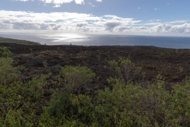 La Reunion, Fransa 'da güzel bir volkanik manzara ve deniz manzarası