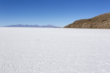 Uyuni, Bolivya 'da tuz düzlüğünün bir fotoğrafı