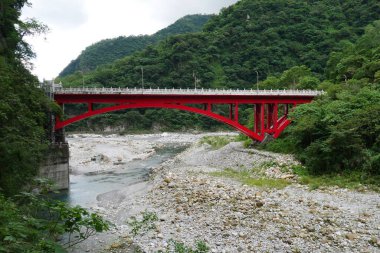 Taroko kırmızı köprüde Manzara Görünümü, Taroko ulusal parkı, Hualien, Tayvan.