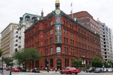 Washington Dc, ABD-14 Haziran 2018: Abd'nin Washington Dc kentinde Beyaz Saray yakınlarındaki yoldan bina görünümü