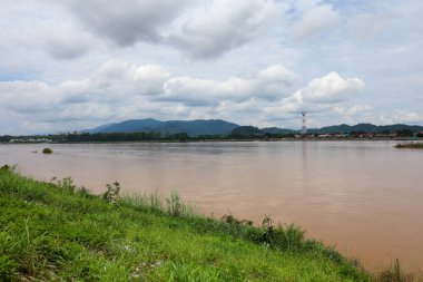 Mekong Nehri 'nin manzarası Tayland' da güzel bir doğa nehridir.