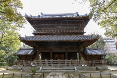 Fukuoka, Japonya - 28 Ocak 2023: Shofukuji Zen Tapınağı eski ve Japonya 'nın Fukuoka şehrinde meşhurdur.