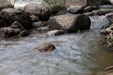 Peyzaj manzarası Roma 'nın su düşüşü çok güzel ulusal parktır.