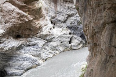 Hualien, Tayvan 'daki Taroko Ulusal Parkı' ndaki doğa manzarası.