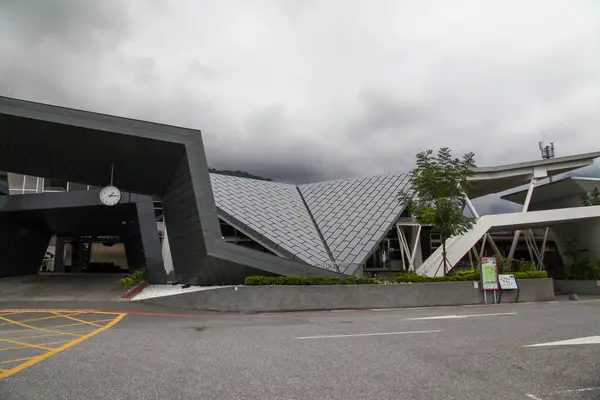 stock image Xincheng,taiwan-October 16,2018:The road and Car parking in front of Xincheng taroko train station is new station before rainy day.