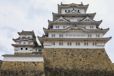 Himeji Beyaz Kalesi Japonya 'da ünlü ve güzeldir.