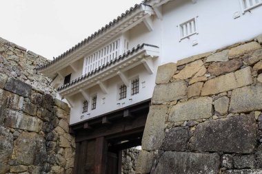 Beyaz Himeji Şatosu Japonya 'da ünlü ve güzeldir.