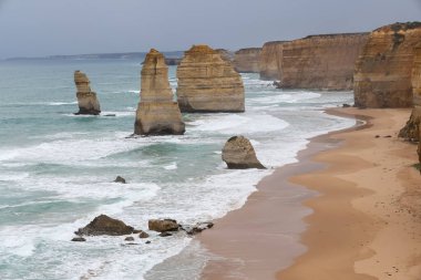 Manzara ve deniz manzarası. 12 Havarinin yeri güzel. Büyük okyanus yolu Avusturalya 'nın güzel manzarası.