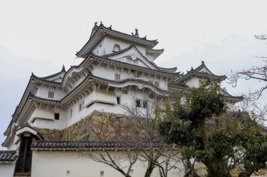 Himeji Beyaz Kalesi Japonya 'da ünlü ve güzeldir.