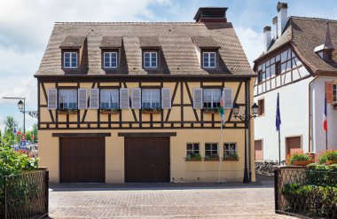 Eguisheim Fransa 'da güzel bir cadde.