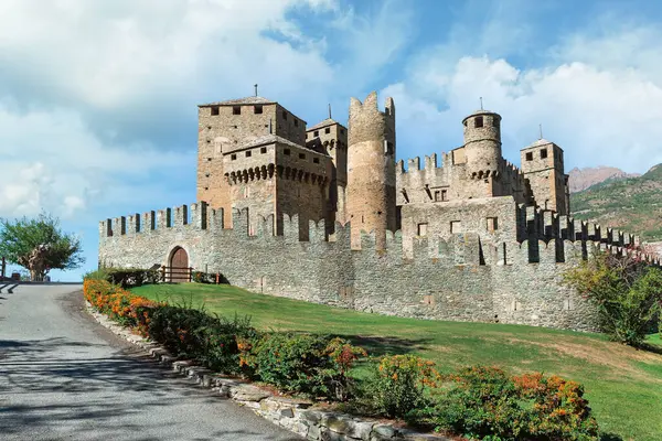 Antiguo Hermoso Castillo Fenis Italia — Foto de Stock