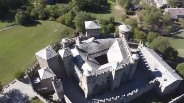 Fenis Kalesi, İtalya 'nın insansız hava aracı görüntüleri