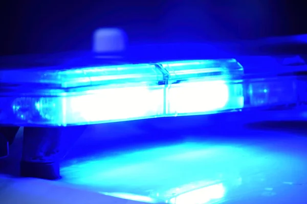 Polizeiauto Mit Blaulicht Nachts Auf Der Straße Selektiver Fokus Stockbild