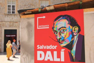 DUBROVNIK, CROATIA - 26 Haziran 2023: Dubrovnik, Hırvatistan 'daki Salvador Dali sergi posteri