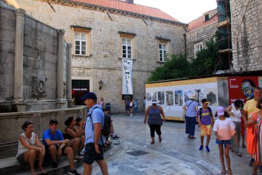 DUBROVNIK, CROATIA - 26 Haziran 2023: Dubrovnik, Hırvatistan 'daki Salvador Dali sergi posteri