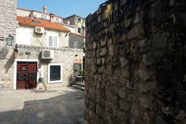 Budva Montenegro Haziran 2023 Karadağ Eski Budva Kenti Dar Sokak — Stok fotoğraf