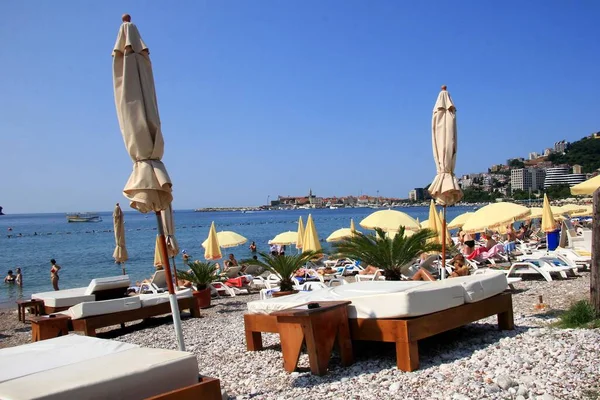 Будва Чорногорія Червня 2023 Року Пляж Будва Людьми Засмагають Відпочивають — стокове фото