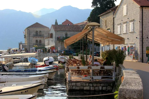 Perast Montenegro Juni 2023 Pandangan Kota Jalan Rumah Wisatawan Dan — Stok Foto