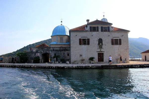 Perast Montenegró 2023 Június Sziklás Szűzanya Templom Szent György Szigetén — Stock Fotó