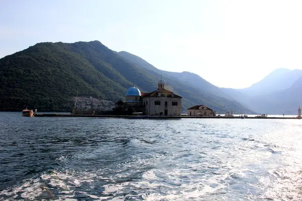 Perast Montenegro Июня 2023 Церковь Богоматери Скал Острове Сент Джордж — стоковое фото