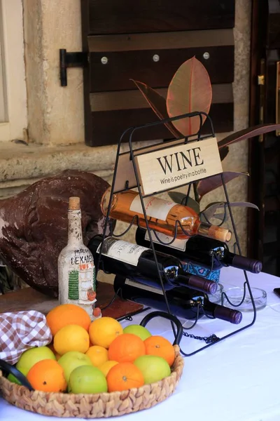 Kotor Monténégro Juin 2023 Vin Fruits Sur Une Table Café — Photo