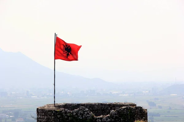 Shkoder Albania June 2023 Albania National Flag Waving Tower Old — Stock Photo, Image