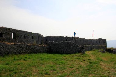 Eski Şkodra Kalesi, Rozafa Şatosu Güneşli bir yaz gününde