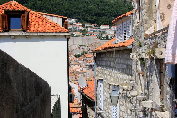 stock image DUBROVNIK, CROATIA - JUNE 26, 2023: Views with tourists to Dubrovnik old town, Dubrovnik photos