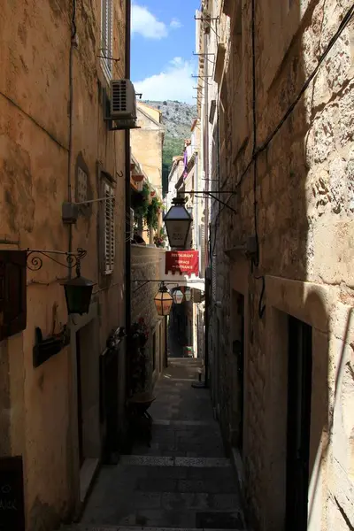 Dubrovnik Croatia Haziran 2023 Dubrovnik Eski Kentine Turistlerle Birlikte Görüntüler — Stok fotoğraf