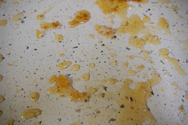  Bal damlası, baloncuklu bal dokusu. Bal işleme                              