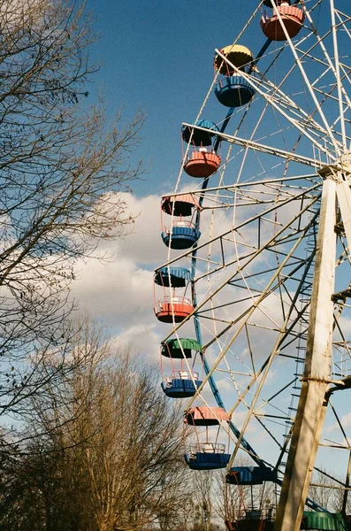 Colorful Film Photo Old Ferris Wheel Amusement Park Lviv Ukraine — Stock Photo, Image