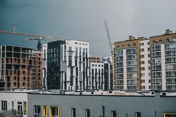 Plac Budowy Lwowie Ukraina Budujemy Nowe Domy Mieszkalne Chmurne Burzliwe Obrazek Stockowy