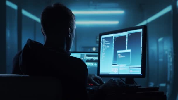 Computer Hacker Hoodie Mørkets Skjulte Ansikt Begrepet Hacker Attack Virusinfisert – stockvideo