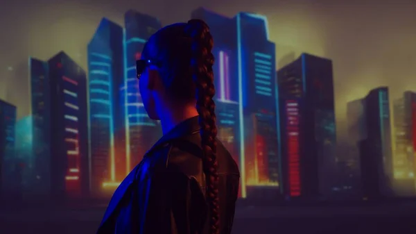 Portret Van Cyberpunk Meisje Mooie Jonge Vrouw Achtergrond Van Stadsschrapers — Stockfoto