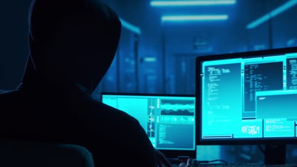 Computer Hacker Hoodie Obscured Dark Face Concept Van Hacker Aanval — Stockvideo