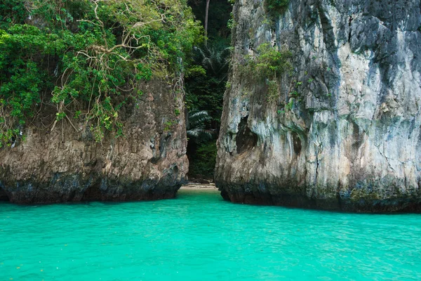 Beautiful Aea Lagoon Green Rock Thailand Traveling Vacation Concept — Photo
